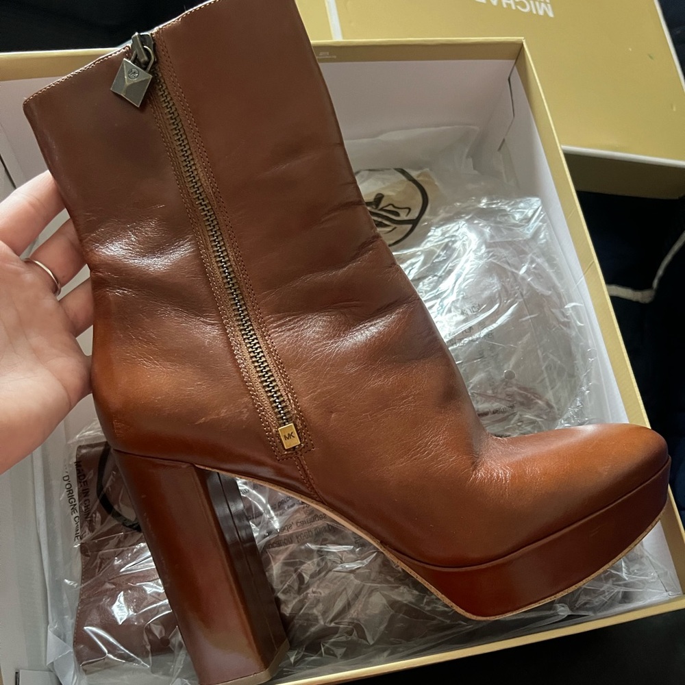 Michael kors boots